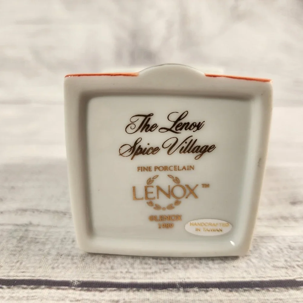 Lenox unused brand